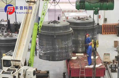 Changsha customer 20 tonnes high vacuum medium frequency furnace